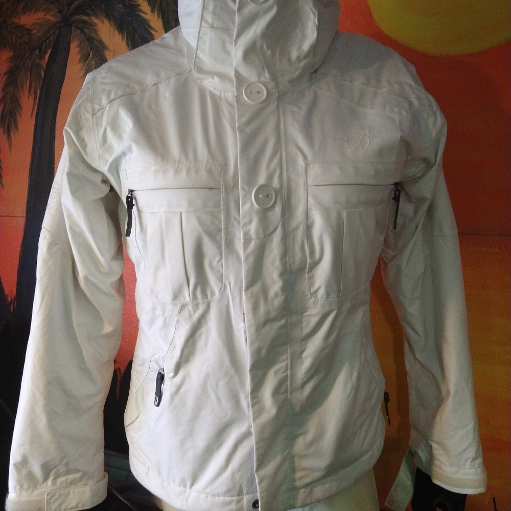 Women snowboarding coat